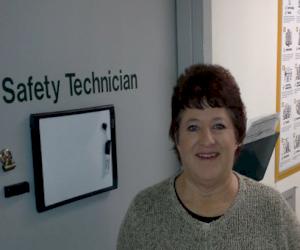 Suzanne Foster se joint à Manchester Tank Elkhart à titre de technicienne ESS